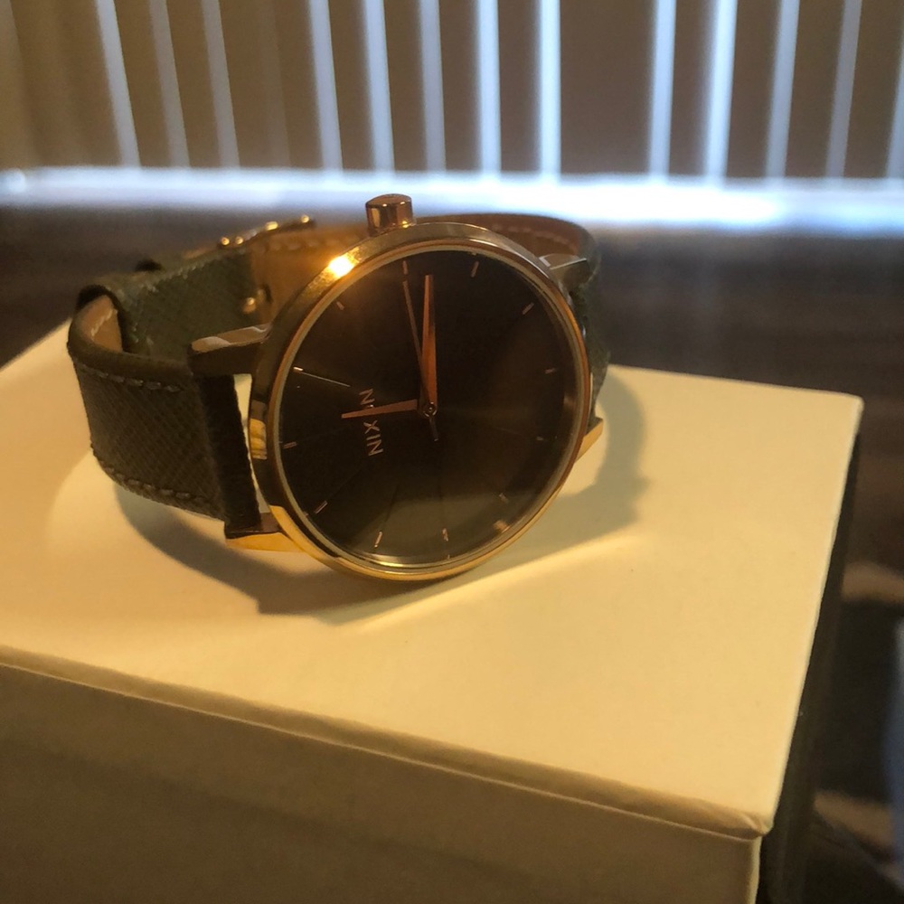 Women’s green Nixon watch